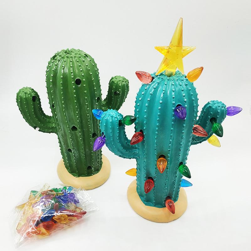 Yeouu | Vintage Christmas Cactus