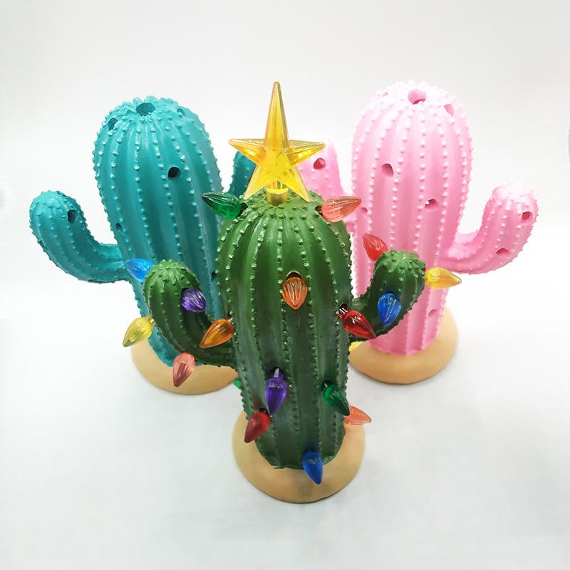 Yeouu | Vintage Christmas Cactus