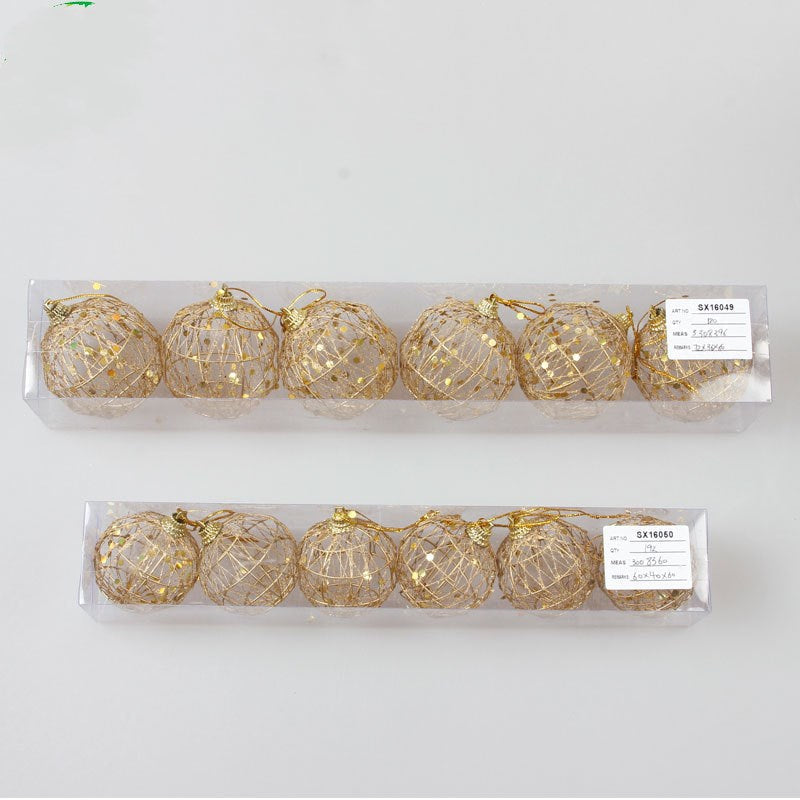 Yeouu | Gold dusted scaly Christmas ball
