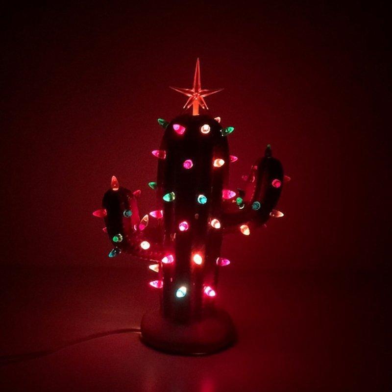 Yeouu | Vintage Christmas Cactus