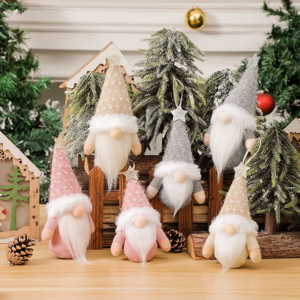 Gnome figure with knitted hat and star