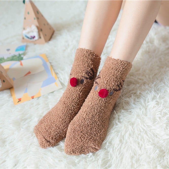 Yeouu | Christmas socks in gift box design | Plush house & cuddle socks | Universal size