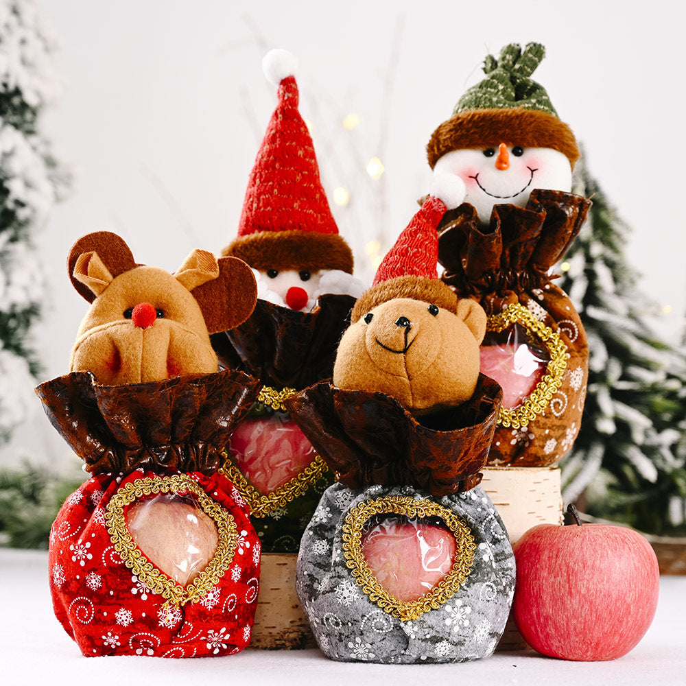 Cute Christmas figure with heart pouch Yeouu
