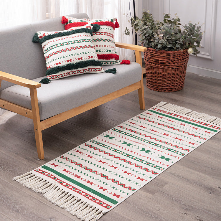 Flat-woven runner rug with Nordic Christmas pattern, tassels and cotton blend Yeouu