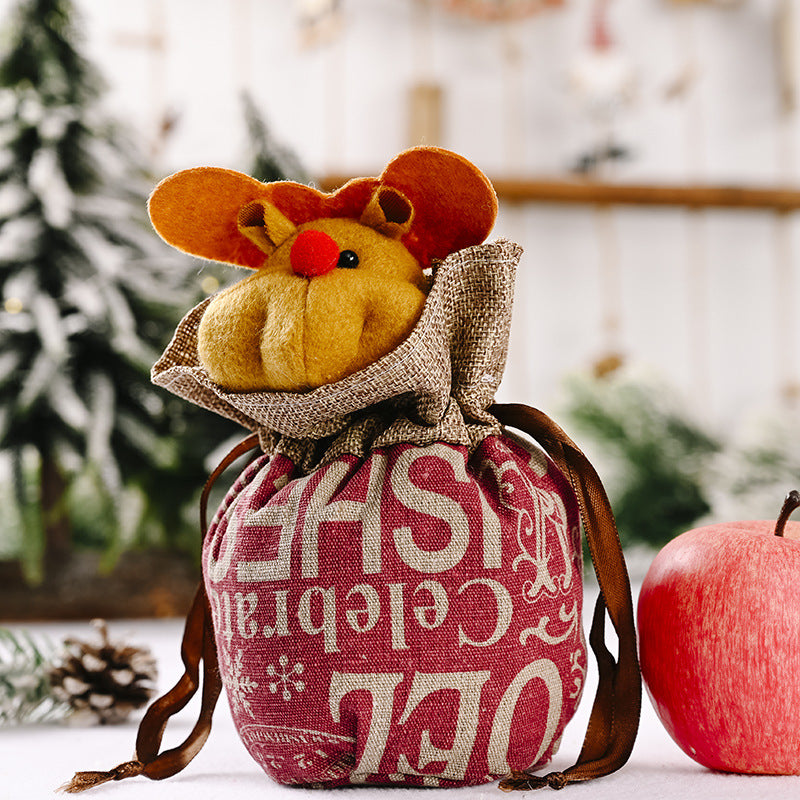 Cute Christmas figure with heart pouch Yeouu