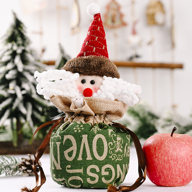 Cute Christmas figure with heart pouch Yeouu