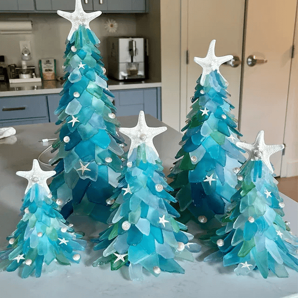 Yeouu | RadiantPine Brighten Holiday Spaces