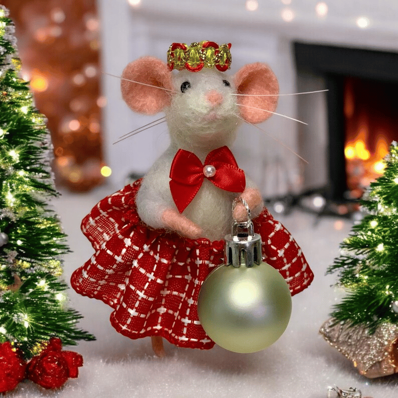 Christmas Needle Felted Mouse, OOAK Art Doll
