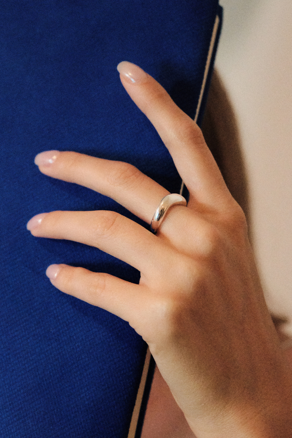 Pulsing Curvy Stacking Ring