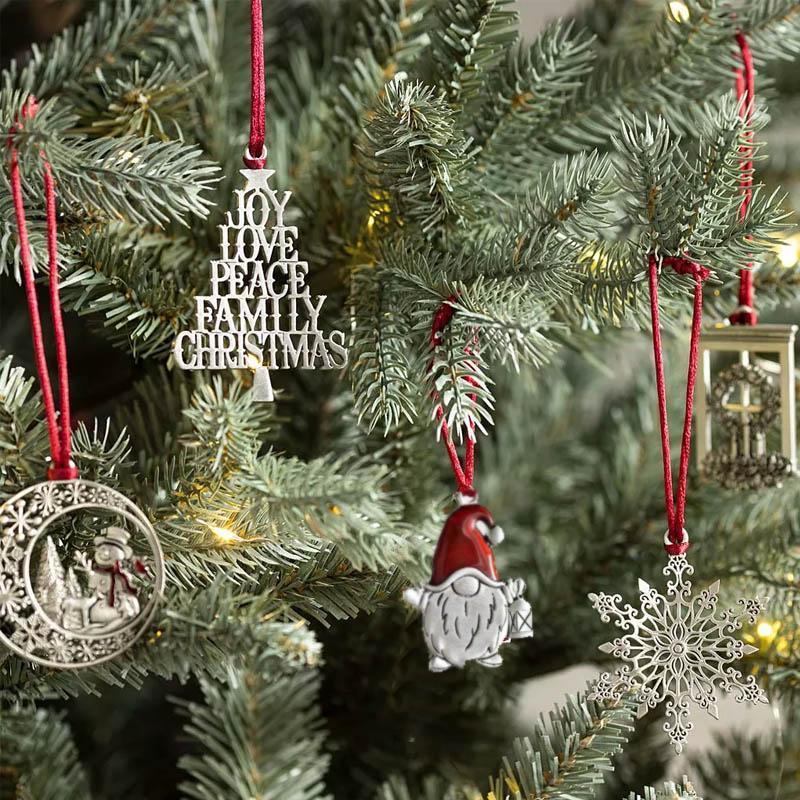 Yeouu | Christmas Tree Ornament