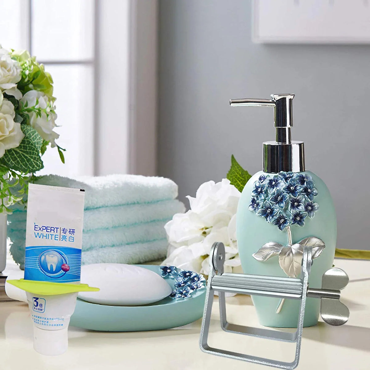 Lazy Toothpaste Rolling Squeezer