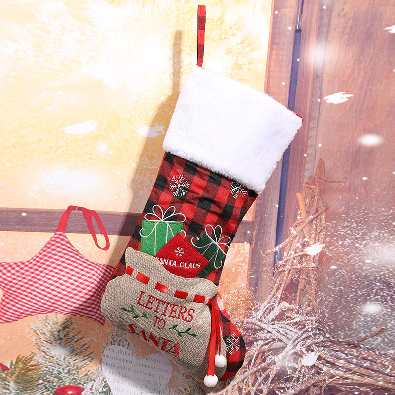 Festive Christmas stocking with classic motifs Yeouu