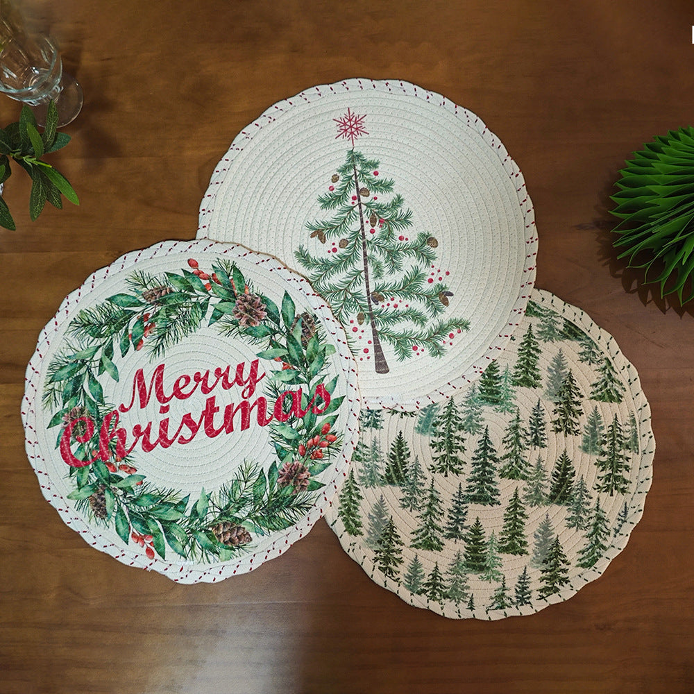 Braided round Christmas tree skirt made of cotton with quilted winter motif Yeouu
