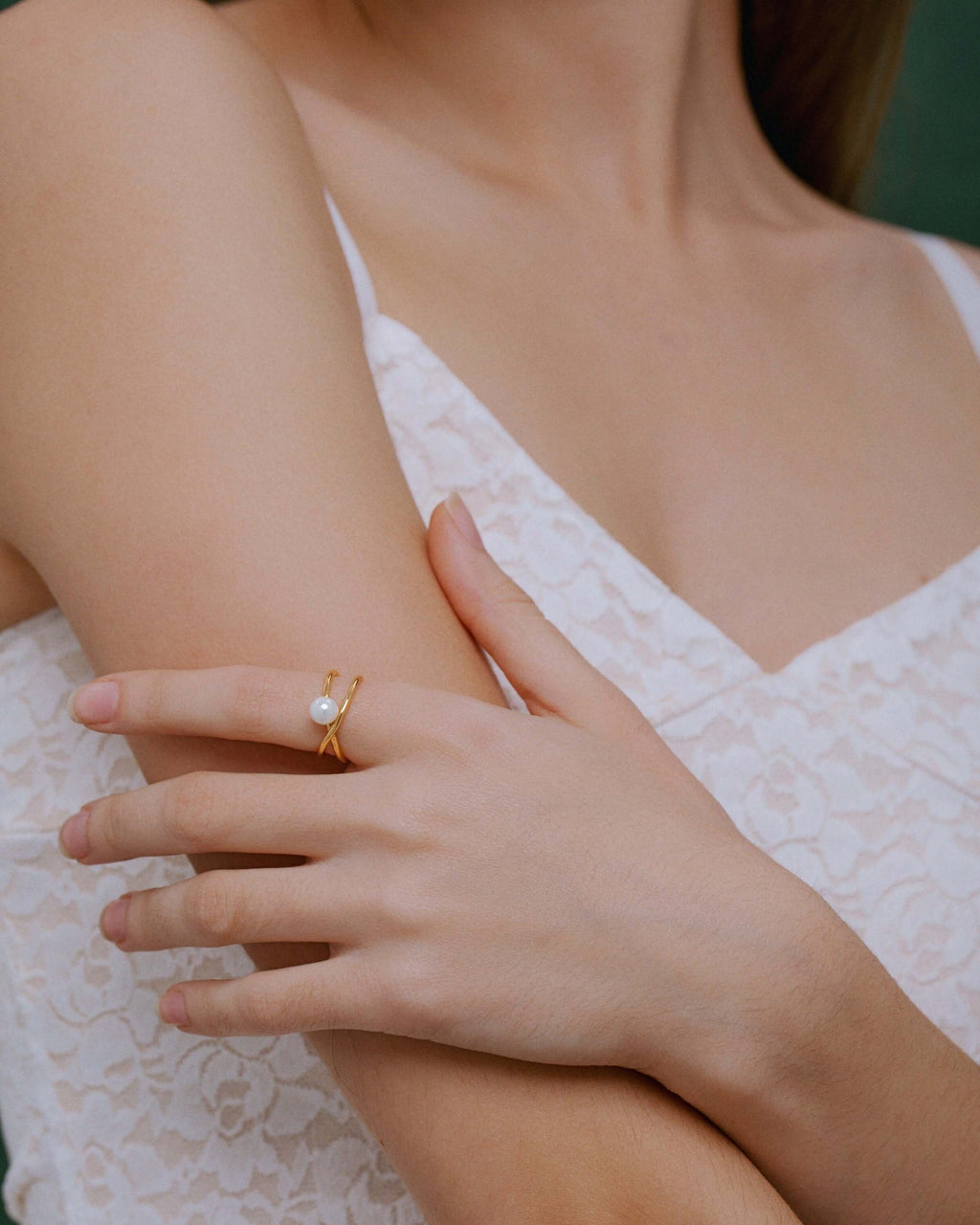 Wavelet Freshwater Pearl Ring