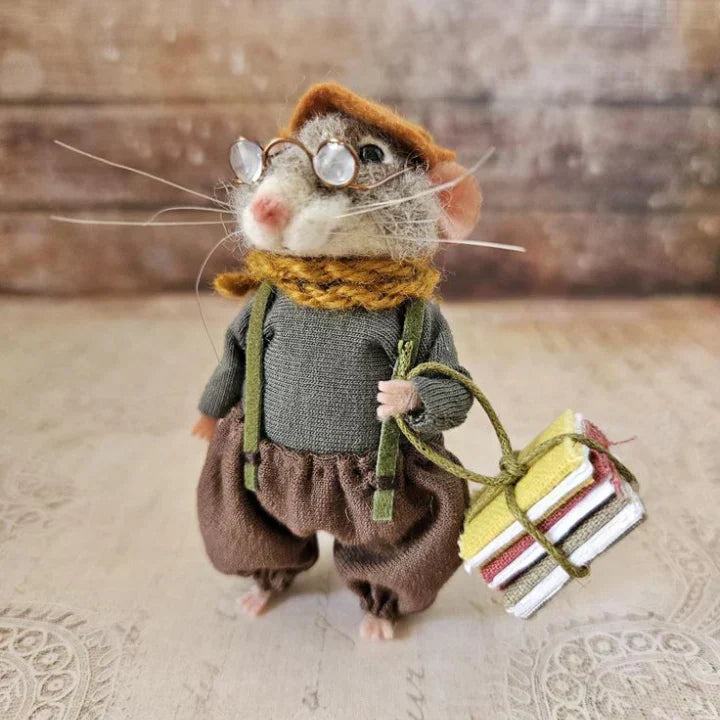 Yeouu | Handmade felt mouse | Christmas decoration & gift idea | Needle felted from wool & fabric | Sustainable
