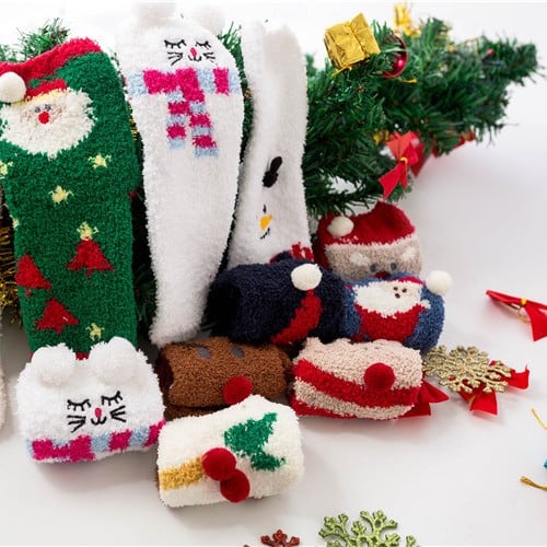 Yeouu | Christmas socks in gift box design | Plush house & cuddle socks | Universal size