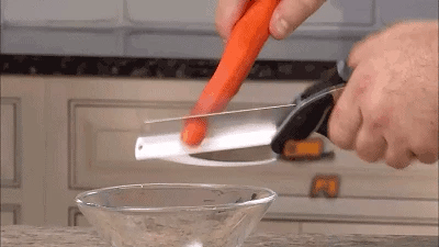 2 in 1 Scissors with Cutting Board