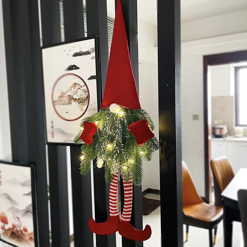 Yeouu | Santa Gnome with Christmas Wreath and Sparkling LED Lights – Perfect for Front Door, Wall, or Window Festive Magic