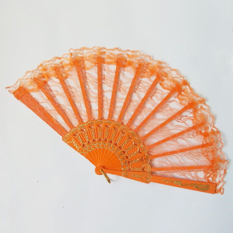 Women's fan made of fine lace with elegant gold embellishment 
Maetiva