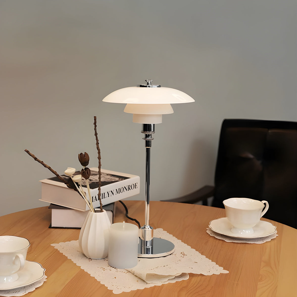 NordiGlow LED Table Lamp – Elegant glass design in Nordic style, dimmable lighting for office, living room or bedroom